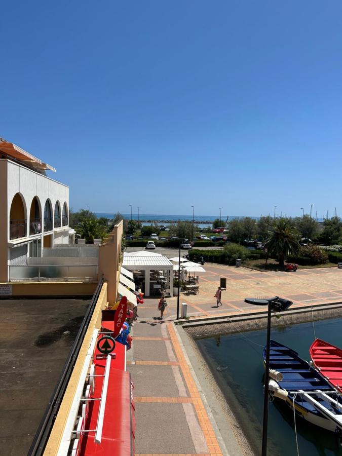 Studio Vue Mer Situe A Cote De La Plage Quartier Des Quilles Sète Exterior foto